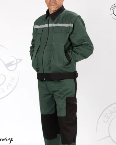 მწვანე სამუშაო კოსტიუმი ამრეკლავი ზოლით წინა ხედი